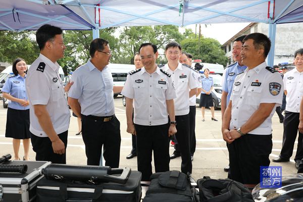 柳州：推进全区市县公安机关应急特勤队伍建设工作现场会在柳州召